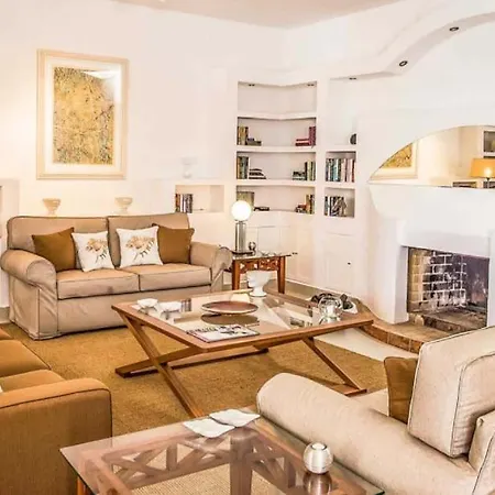 Sleeps 10 Pool Air Con Wifi *