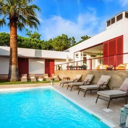 וילה Sleeps 10 Pool Air Con Wifi